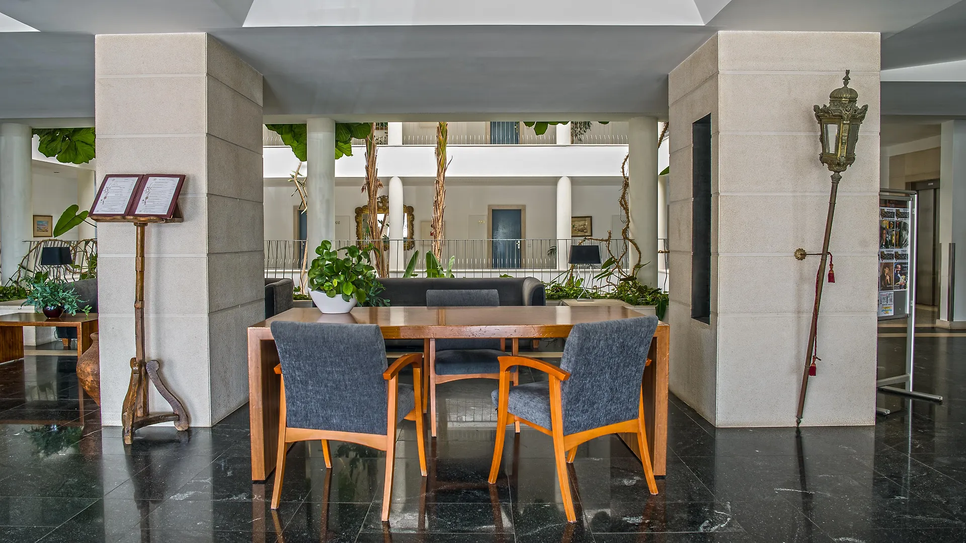 Vila Petra Albufeira Aparthotel